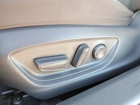 Used 2019 Toyota Camry LE w/ Phone Cable & Charge Package image 15