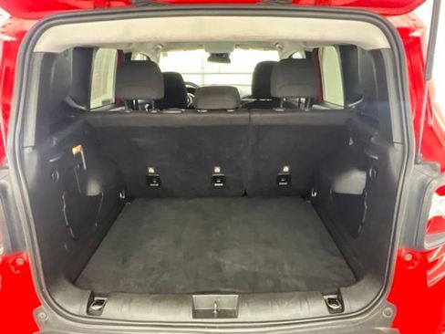 Used 2021 Jeep Renegade Sport FWD image 21