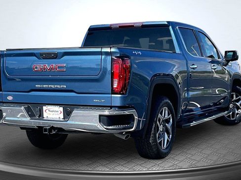 Used 2024 GMC Sierra 1500 SLT w/ SLT Premium Package AWD/4WD image 2
