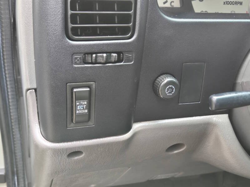 Used 2003 Toyota Tacoma PreRunner RWD image 19
