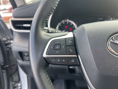 Used 2024 Toyota Highlander XLE image 22