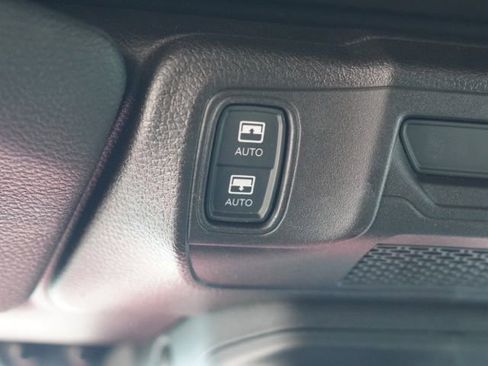 Used 2025 Jeep Wrangler Unlimited Sahara w/ Safety Group AWD/4WD image 37