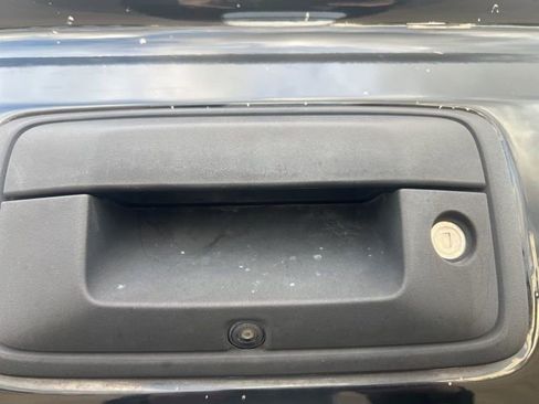 Used 2018 Chevrolet Silverado 1500 LTZ image 9