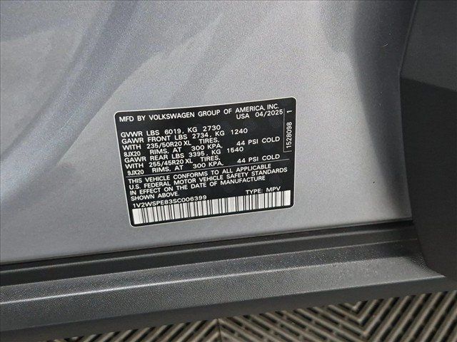 Used 2025 Volkswagen ID.4 Pro S AWD/4WD image 29