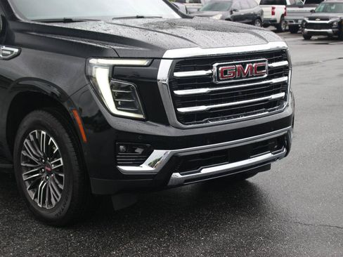 Used 2026 GMC Yukon Elevation AWD/4WD image 9