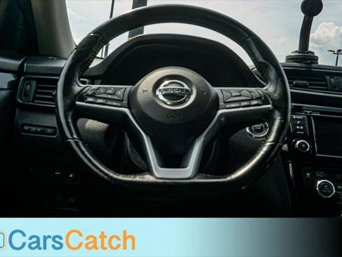 Used 2018 Nissan Rogue SV AWD/4WD image 20