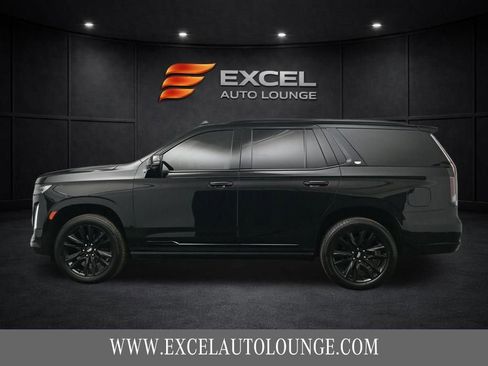 Used 2023 Cadillac Escalade Sport w/ Touring Package image 3