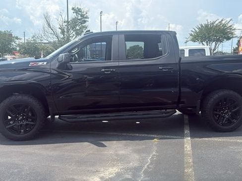 Used 2021 Chevrolet Silverado 1500 LT Trail Boss w/ Convenience Package II AWD/4WD image 4