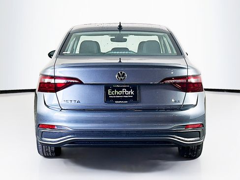 Used 2024 Volkswagen Jetta SE image 7