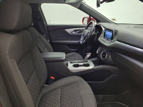 Used 2019 Chevrolet Blazer LT FWD image 21