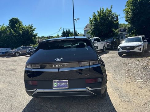 Certified 2024 Hyundai Ioniq 5 SEL AWD/4WD image 5