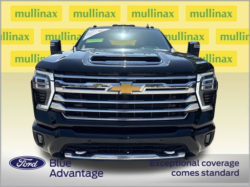 Used 2024 Chevrolet Silverado 2500 High Country w/ Technology Package AWD/4WD image 12