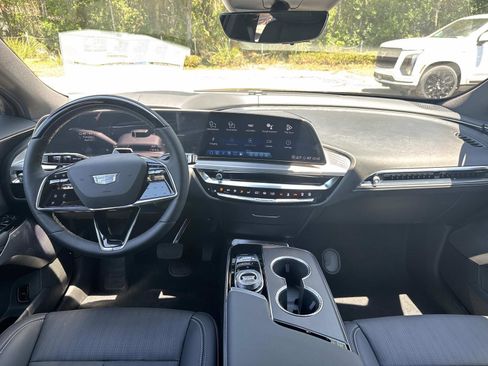 New 2026 Cadillac Lyriq Signature Sport RWD image 15