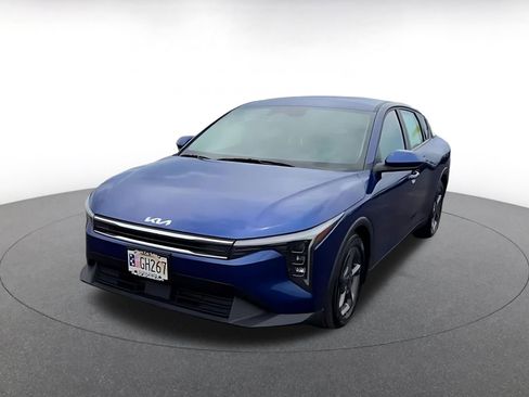 Used 2025 Kia K4 LXS image 7