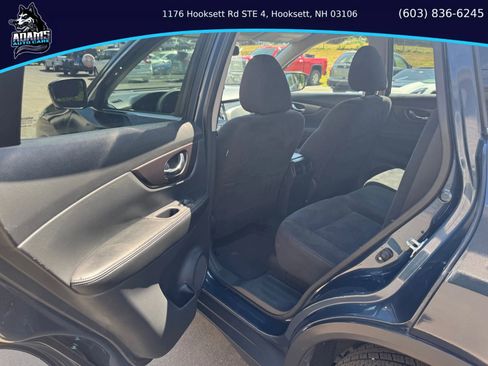 Used 2015 Nissan Rogue SV image 12