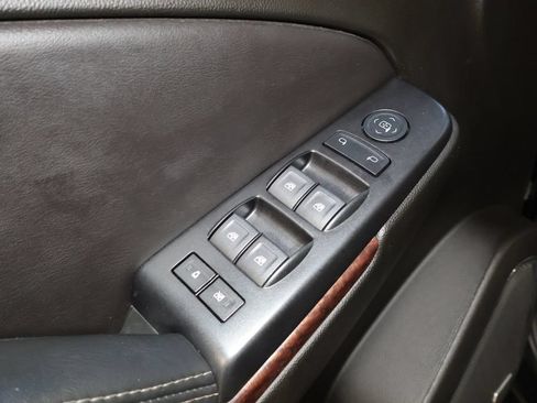Used 2019 GMC Yukon SLE w/ HD Trailering Package AWD/4WD image 12