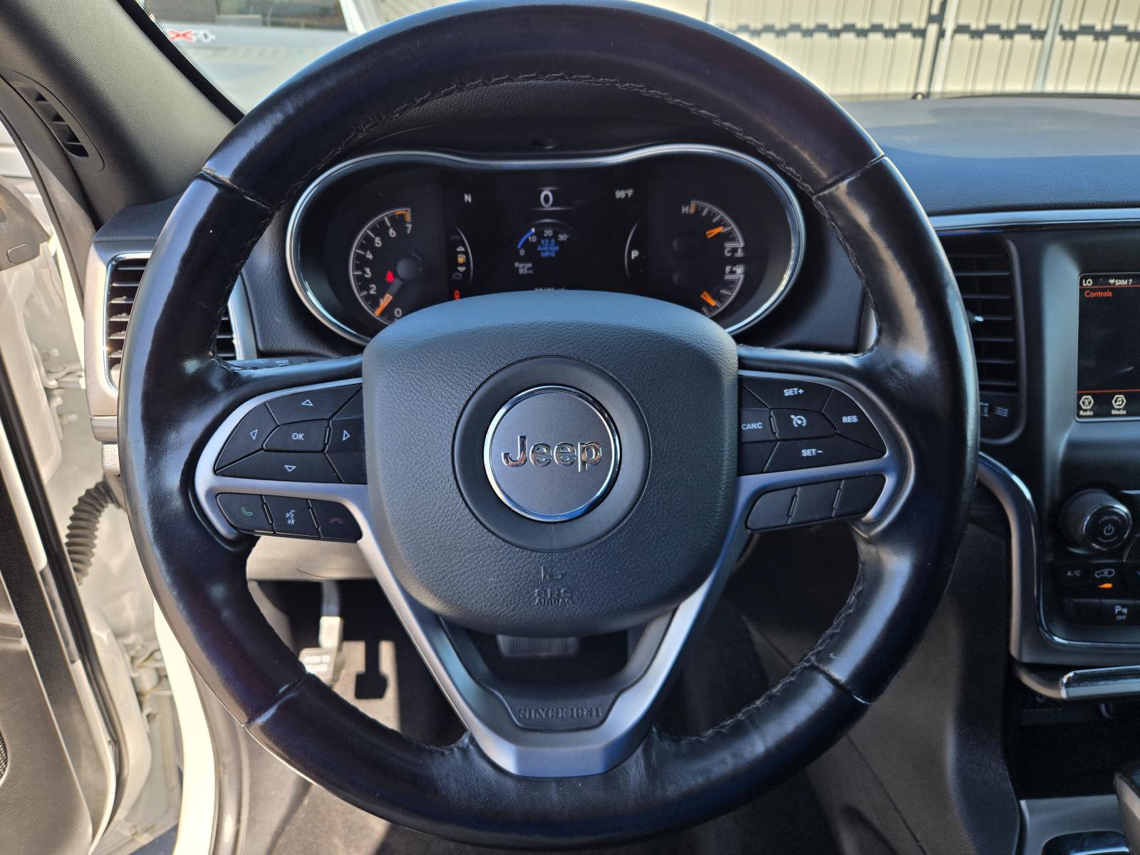 Used 2021 Jeep Grand Cherokee Laredo RWD image 17