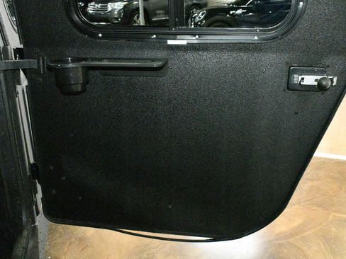 Used 1990 HUMMER H1 image 42