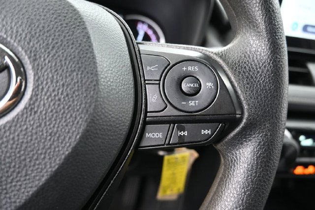 Certified 2025 Toyota RAV4 LE AWD/4WD image 20