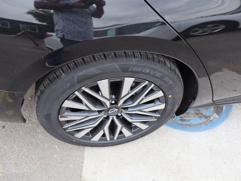 Used 2023 Nissan Altima 2.5 SV FWD image 25