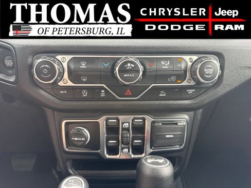 Used 2025 Jeep Wrangler Unlimited Sport AWD/4WD image 16