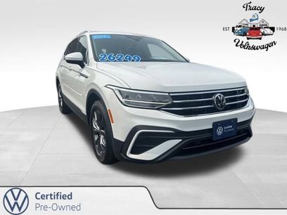 Certified 2022 Volkswagen Tiguan SE w/ Panoramic Sunroof Package
