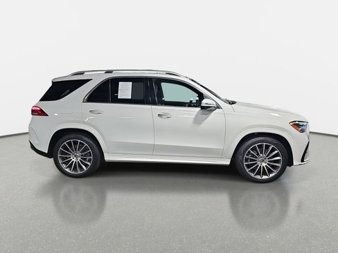 Used 2024 Mercedes-Benz GLE 350 4MATIC image 4