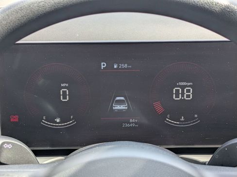 Used 2025 Hyundai Santa Cruz SEL FWD image 16