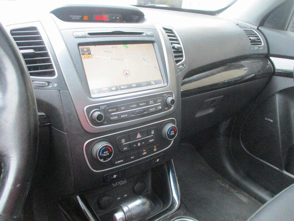 Used 2014 Kia Sorento SX w/ 3rd Row Package AWD/4WD image 49