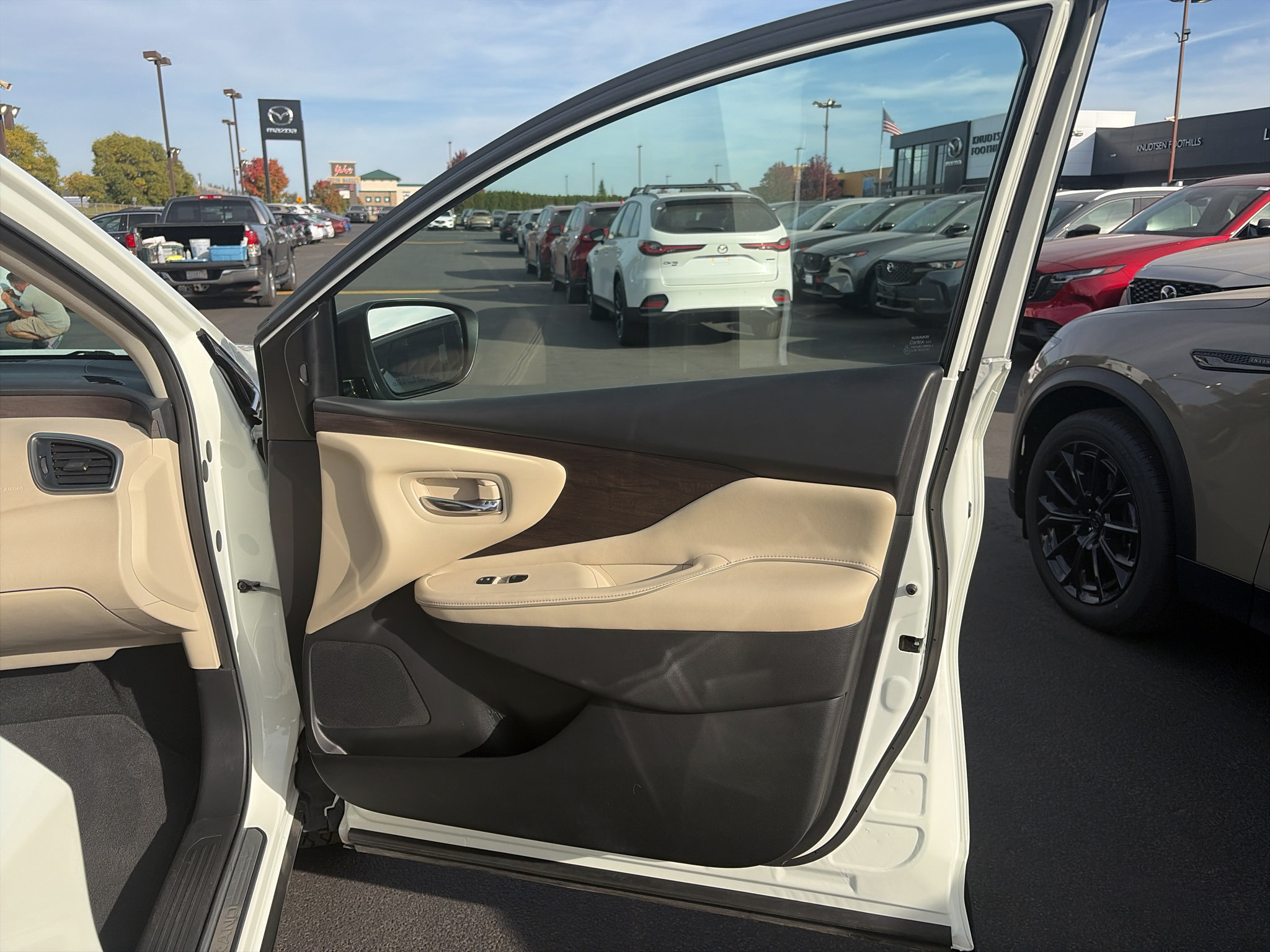 Used 2020 Nissan Murano Platinum AWD/4WD image 18