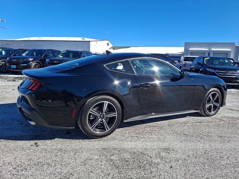 Certified 2025 Ford Mustang Coupe image 6