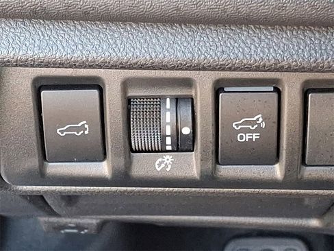 Certified 2022 Subaru Outback Limited XT image 27