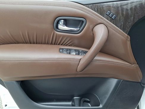 Used 2023 Nissan Armada Platinum w/ Captain's Chairs Package AWD/4WD image 12