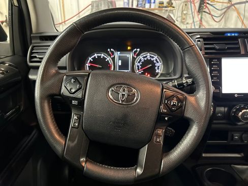 Certified 2021 Toyota 4Runner TRD Off-Road Premium w/ Moonroof Package image 19