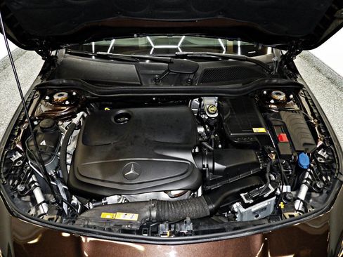 Used 2014 Mercedes-Benz CLA 250 4MATIC image 22