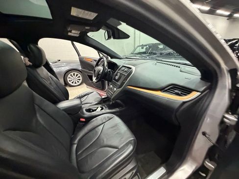 Used 2016 Lincoln MKC Reserve w/ Lincoln MKC Climate Package image 32