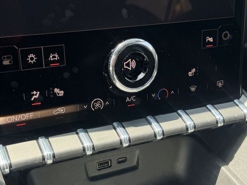 Used 2025 GMC Terrain Elevation FWD image 13