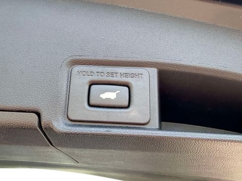 Used 2024 Acura RDX SH-AWD w/ Advance Package image 9