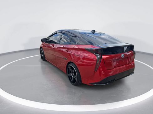 Used 2017 Toyota Prius Four Touring w/ Premium Convenience Package FWD image 6