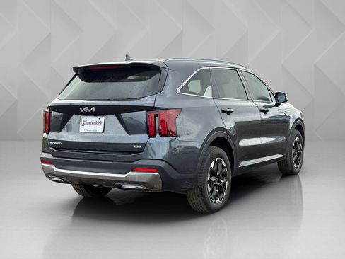 Certified 2024 Kia Sorento S AWD/4WD image 5