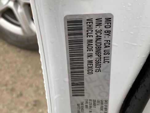 Used 2023 Jeep Compass Latitude w/ Convenience Group image 29