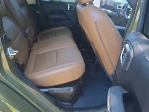 Used 2023 Jeep Wrangler Unlimited Sahara w/ Cold Weather Group AWD/4WD image 6