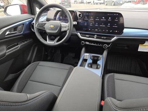 New 2026 Chevrolet Equinox EV LT FWD image 28