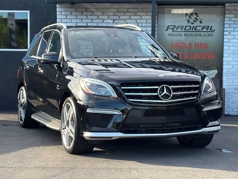 Used 2012 Mercedes-Benz ML 63 AMG 4MATIC w/ AMG Performance Pkg image 3