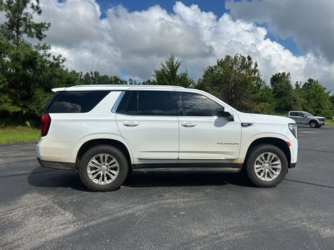 Used 2022 GMC Yukon SLT RWD image 8