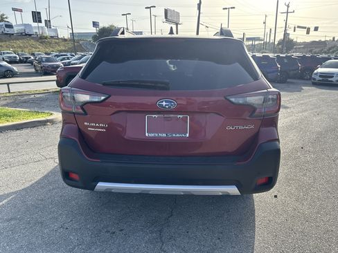 Certified 2024 Subaru Outback Limited AWD/4WD image 4