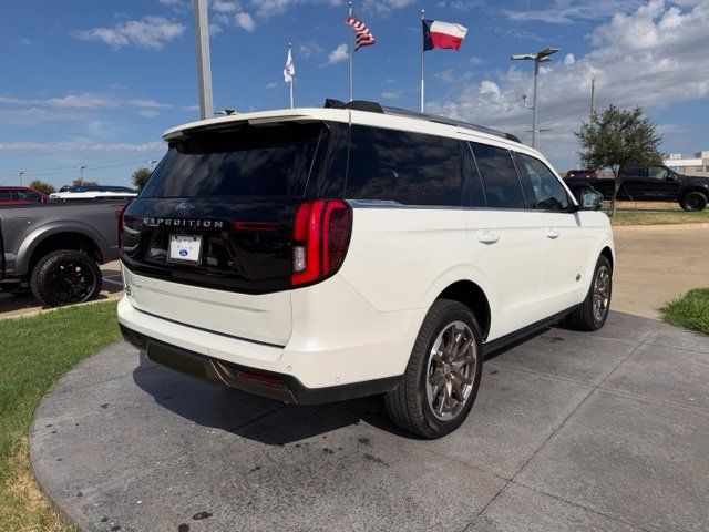 Used 2025 Ford Expedition King Ranch AWD/4WD image 7