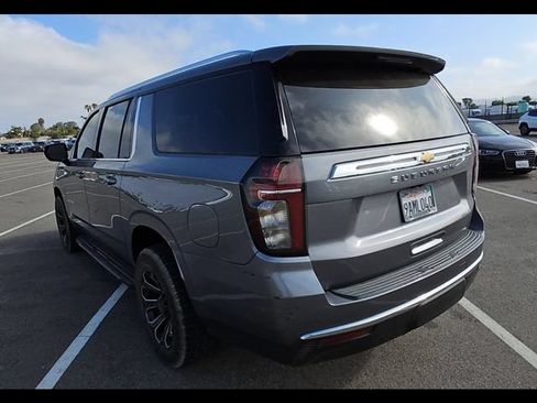Used 2022 Chevrolet Suburban LS w/ Driver Alert Package AWD/4WD image 5
