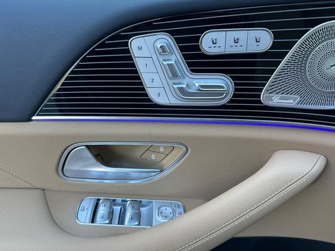 New 2026 Mercedes-Benz GLS 450 4MATIC image 10