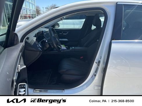 Used 2025 Mercedes-Benz E 350 4MATIC Sedan image 12